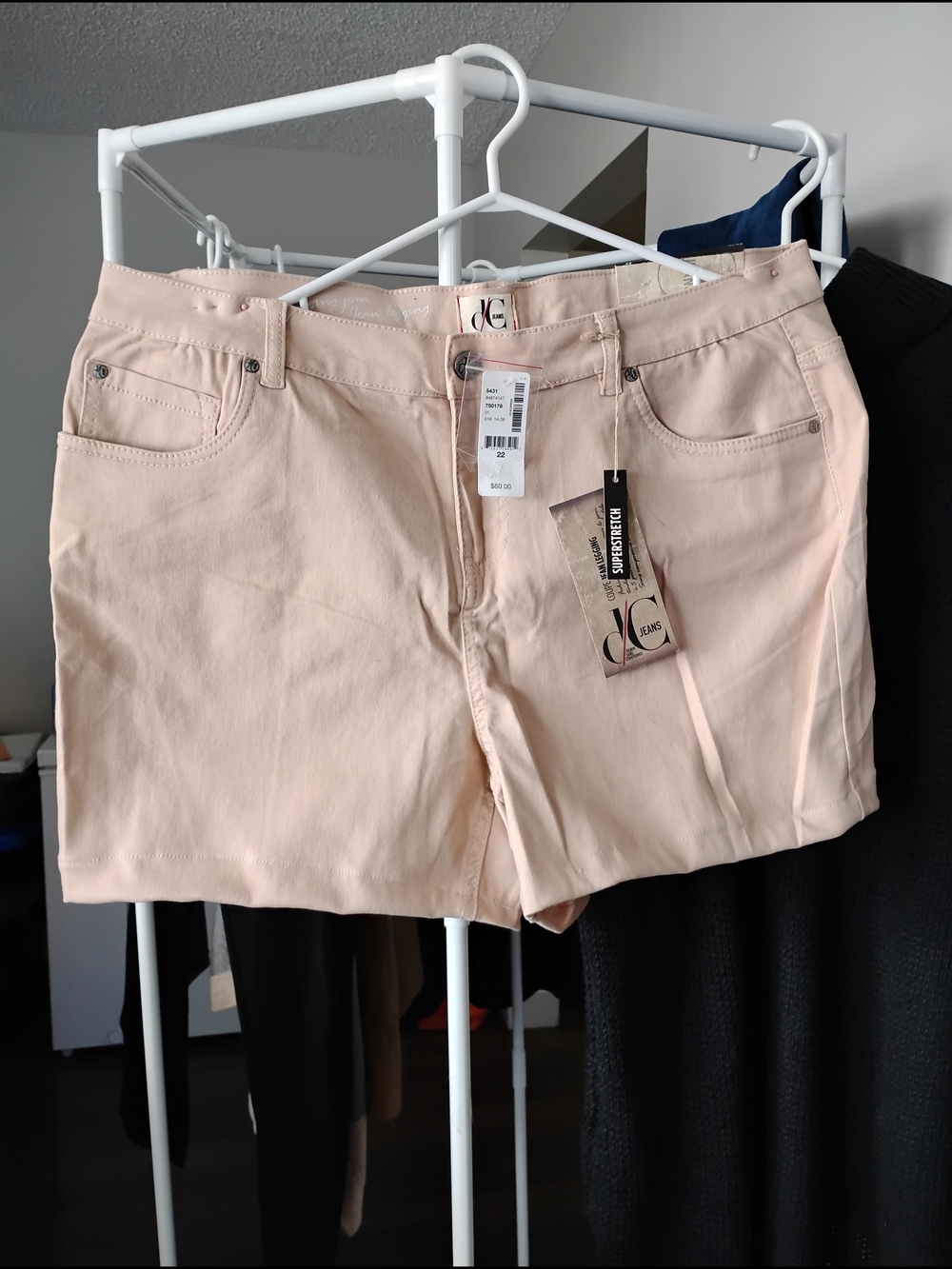 Pennington DC  Tan Curvy Fit Stretch Women Jeans Shorts with Tag